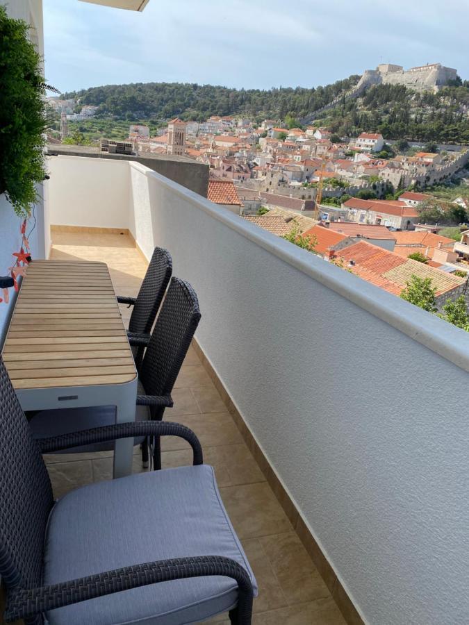 Mamma Mia Apartments-City Center Hvar Town Exterior foto